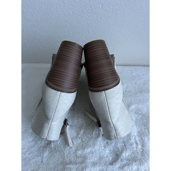 MIA WOMENS Ankle Boots Dusky Size 7.5 Ivory Faux - Picture 10 of 11